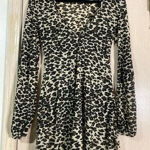DKNY Leopard Print V-neck Long Sleeve Dress